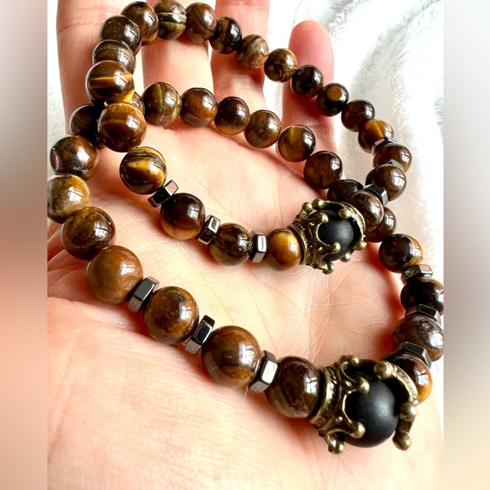 Tiger Eye + Black Onyx + Hematite Crown Mala Bead Bracelet - Picture 2 of 11